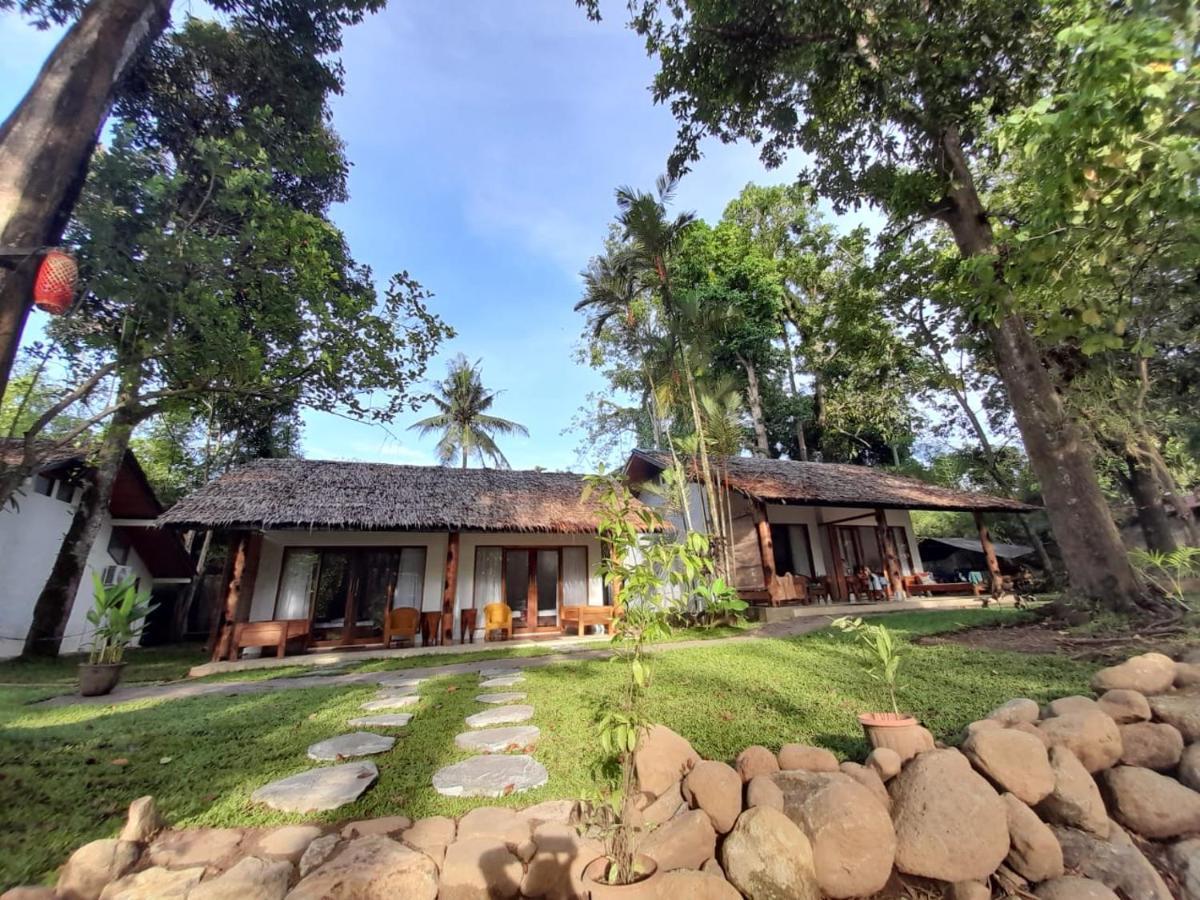 Murex Dive Resort Манадо Экстерьер фото