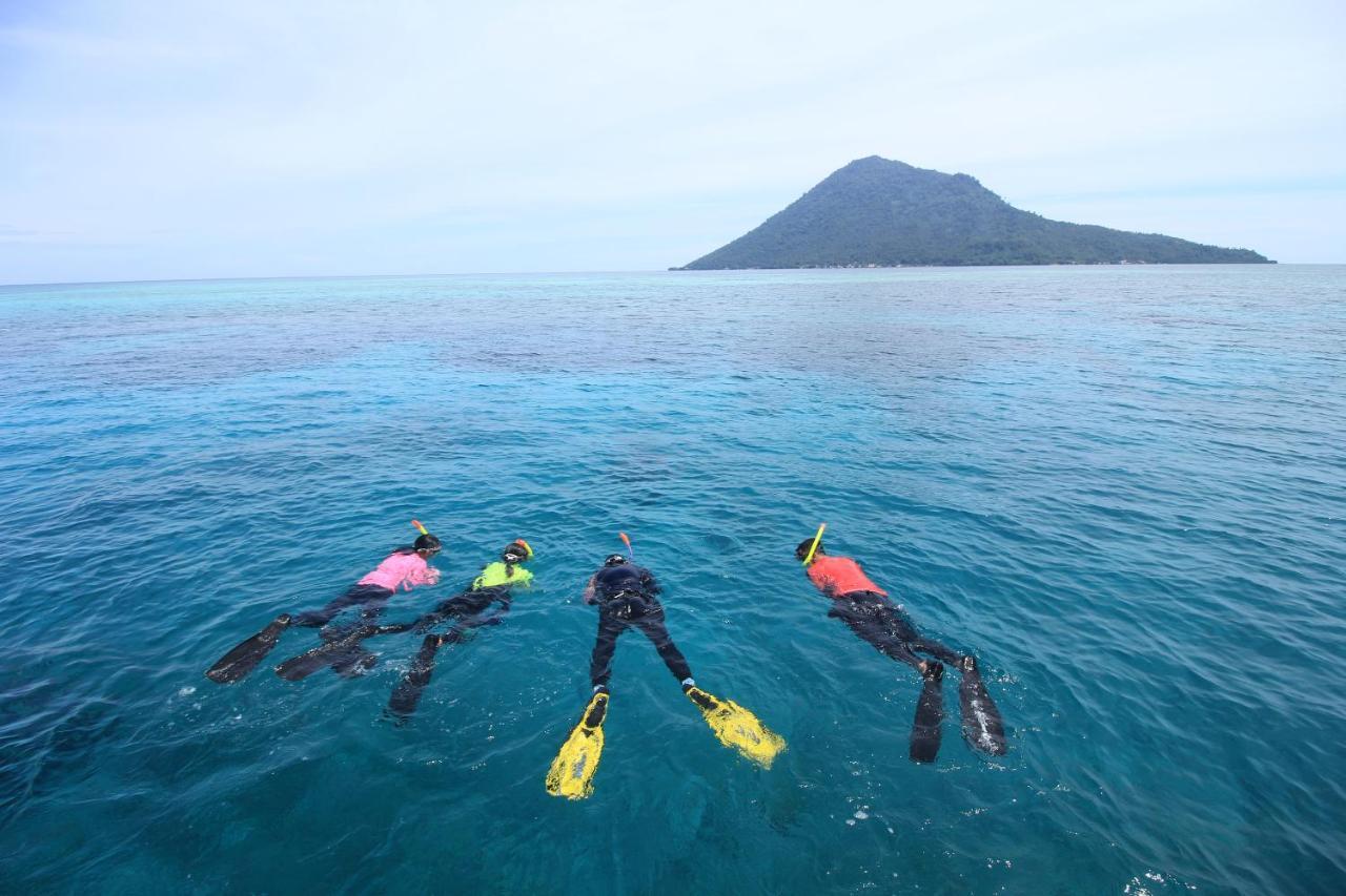 Murex Dive Resort Манадо Экстерьер фото